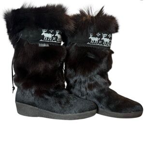TEMARICA ITALIAN BLACK FUR‎ SKI BOOTS WITH EMBROIDERED REINDEER 37Italy/6.5 US